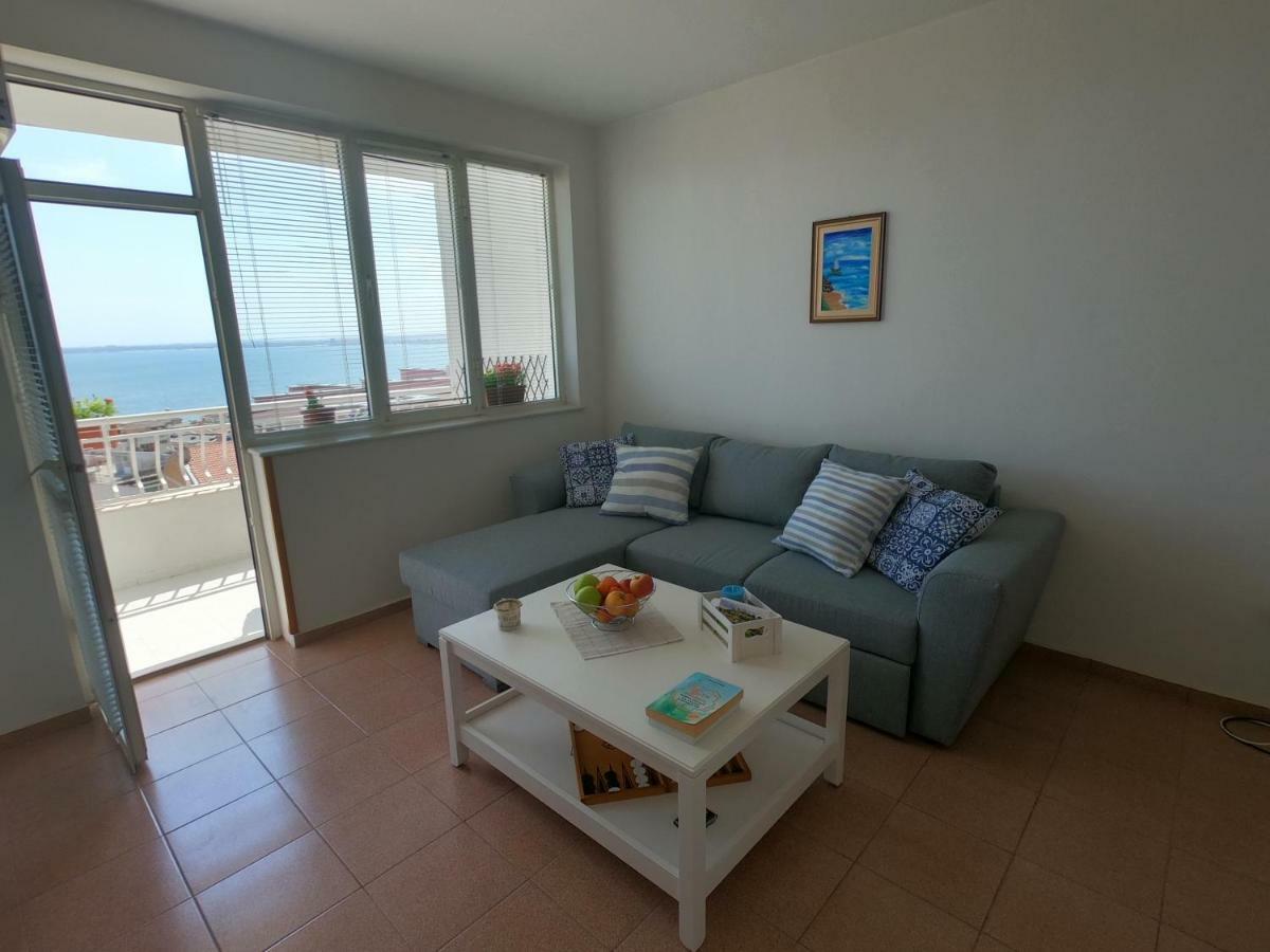 Apartment In St. Vlas With Terrace Sveti Vlas Exterior photo